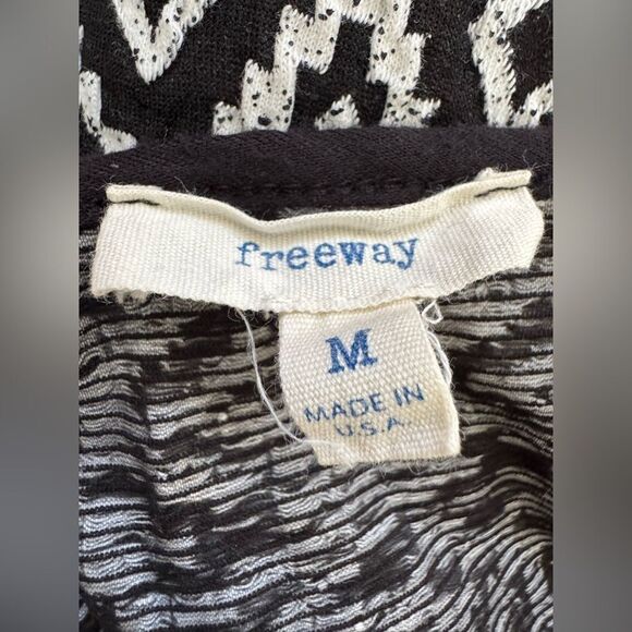 Freeway Black & White Tribal Fringe Tank Top Boho Festival Style sz M - Picture 13 of 13